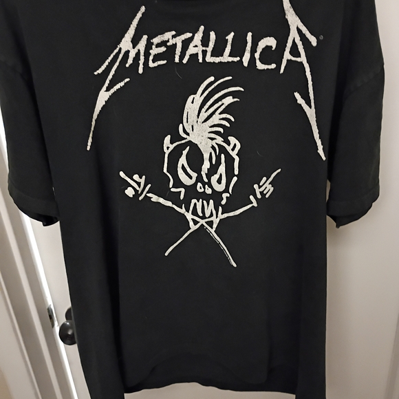 Metallica Black Short Sleeve Tee